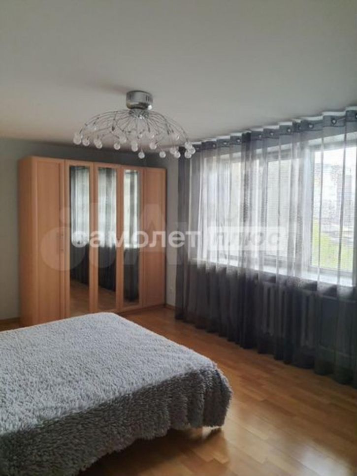 3-комн квартира Братьев Коростелёвых улица, 83