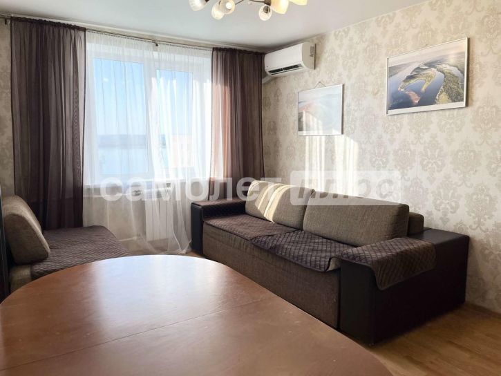 3-комн квартира Осипенко улица, 4