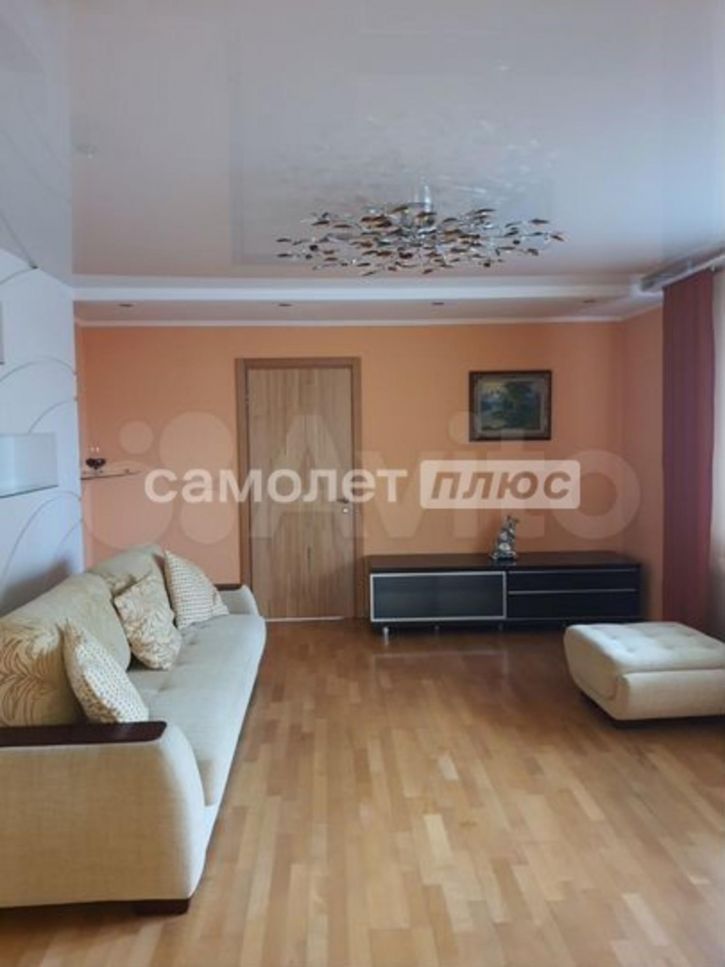 3-комн квартира Братьев Коростелёвых улица, 83