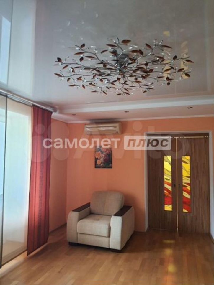 3-комн квартира Братьев Коростелёвых улица, 83
