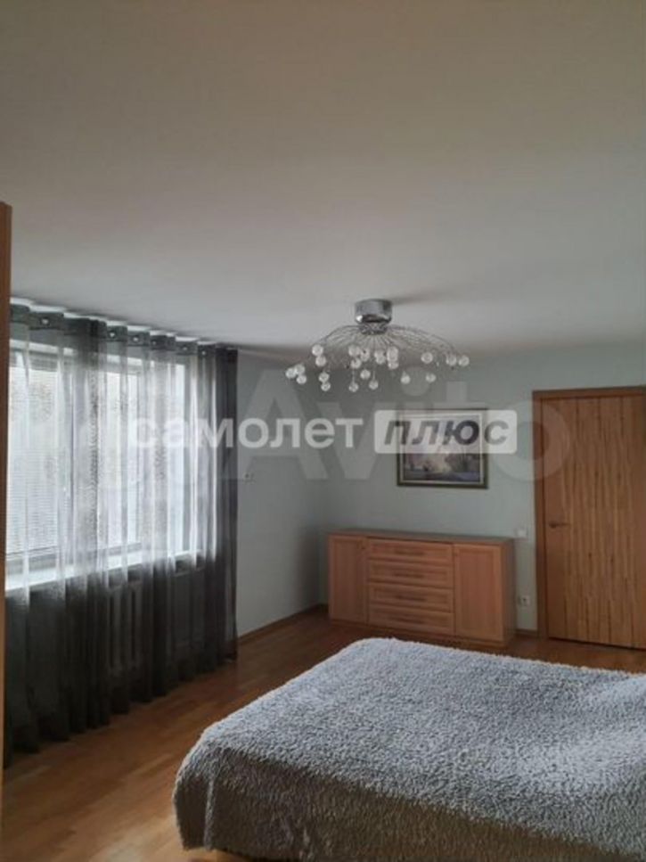 3-комн квартира Братьев Коростелёвых улица, 83