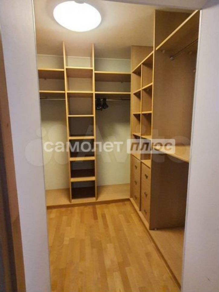 3-комн квартира Братьев Коростелёвых улица, 83