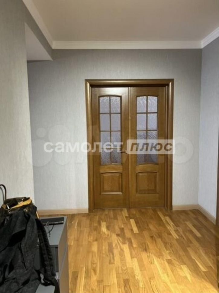 3-комн квартира Венцека улица, 111
