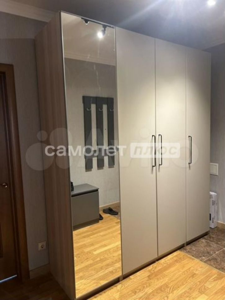 3-комн квартира Венцека улица, 111