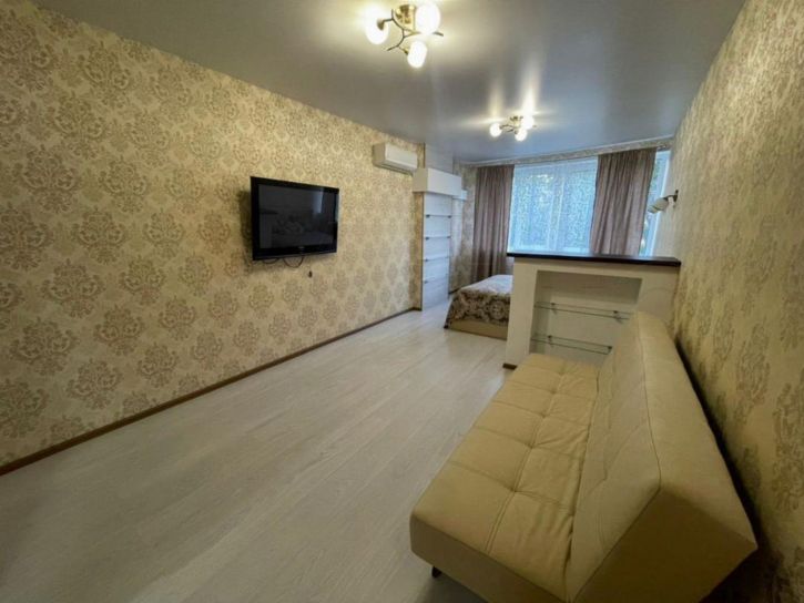 1-комн квартира Луначарского улица, 5
