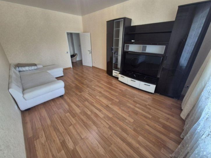 2-комн квартира Осипенко улица, 3А