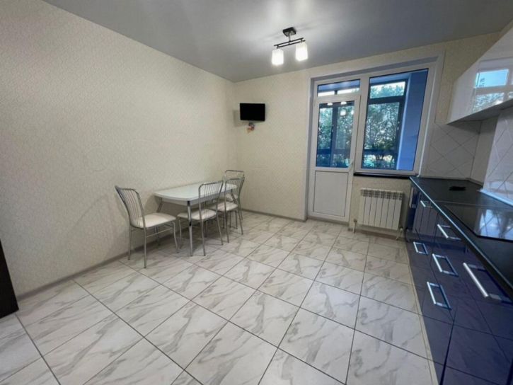 1-комн квартира Луначарского улица, 5