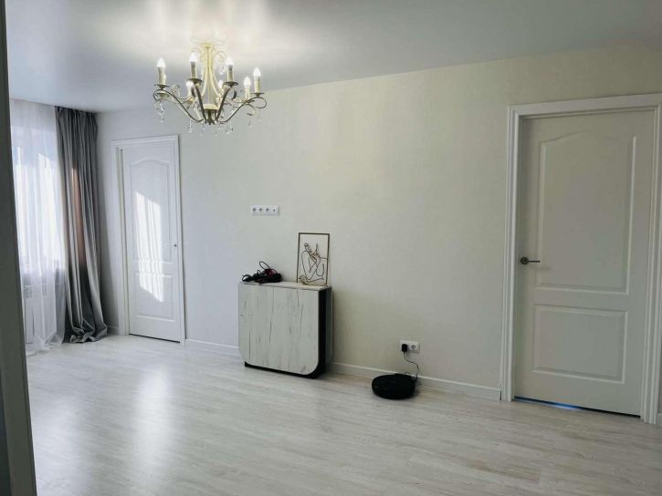 3-комн квартира Средне-Садовая улица, 42