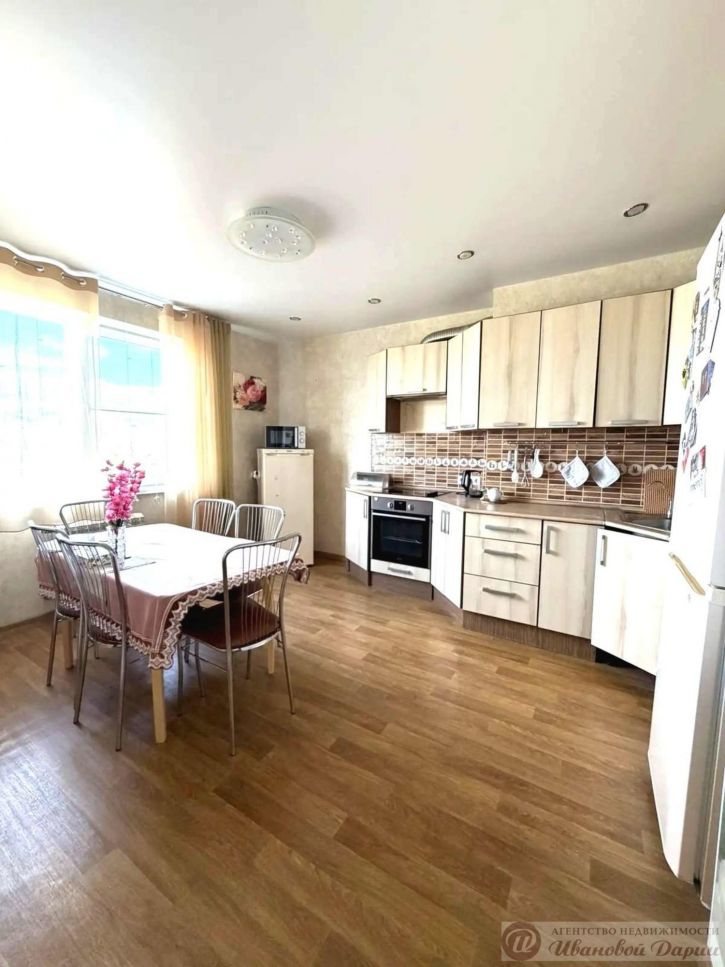 3-комн квартира Врубеля улица, 17