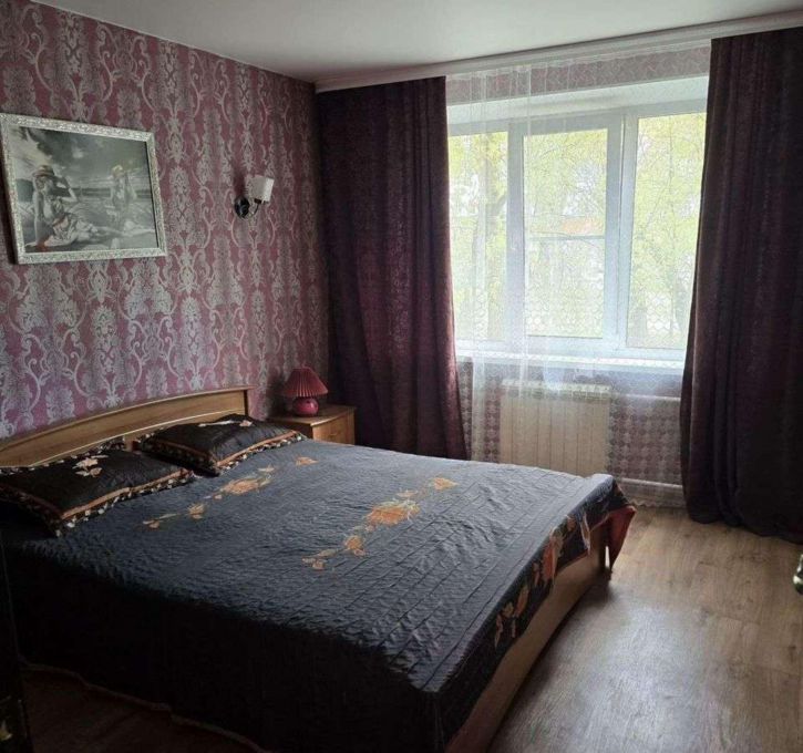 2-комн квартира Революционная улица, 3