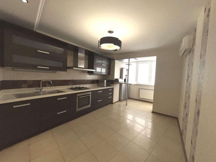4-комн квартира Кромская улица, 4