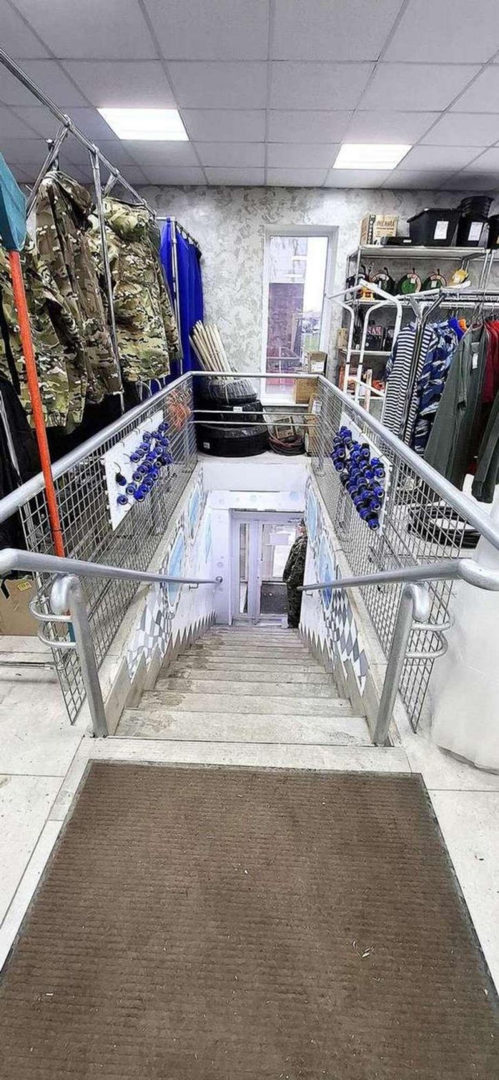Торговое помещение Чекистов улица, 237