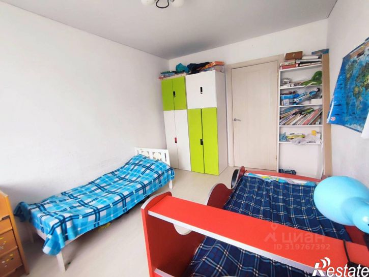2-комн квартира улица Евгения Золотухина, 8,  д. 8