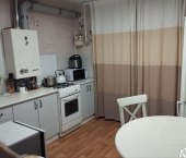 2-комн, 46кв м, этаж 1/3 улица Устинова, 8