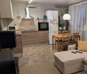 2-комн, 50кв м, этаж 3/3 улица Виталия Жалнина, 12