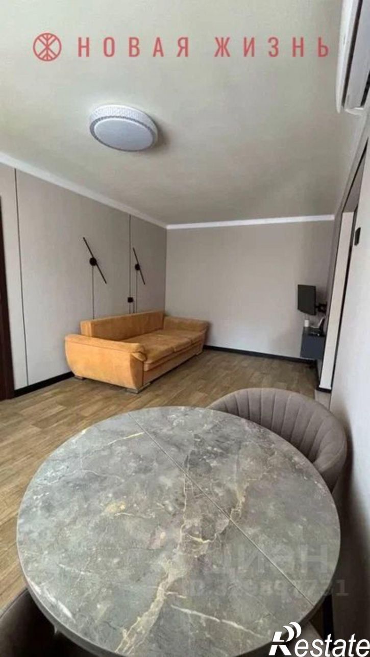 2-комн квартира ул Революционная, 54,  д. 54