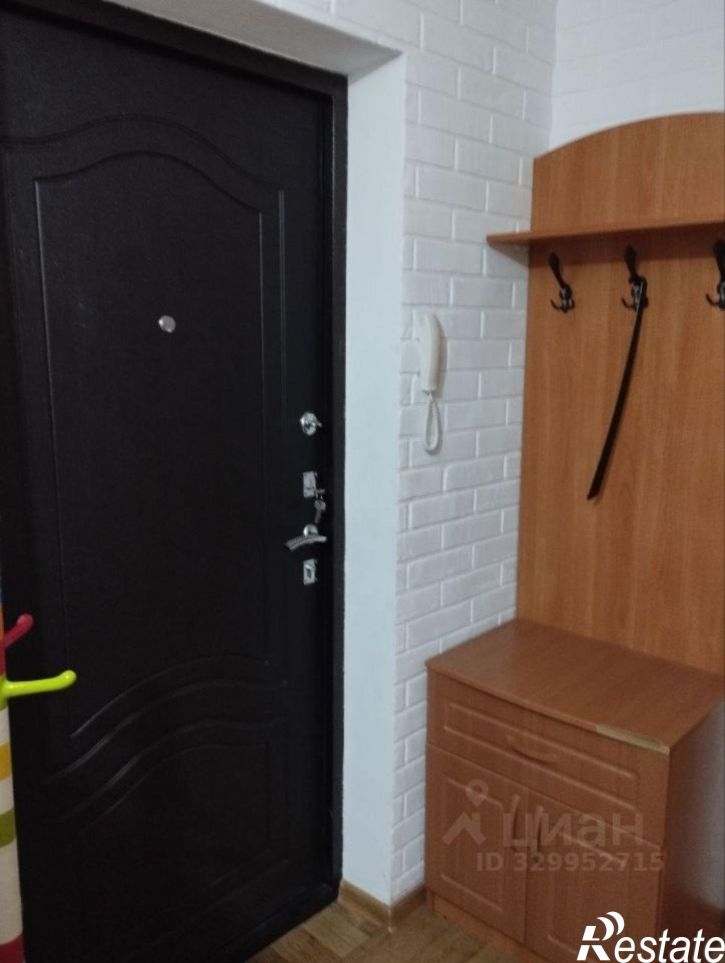 2-комн квартира улица Устинова, 8,  д. 8
