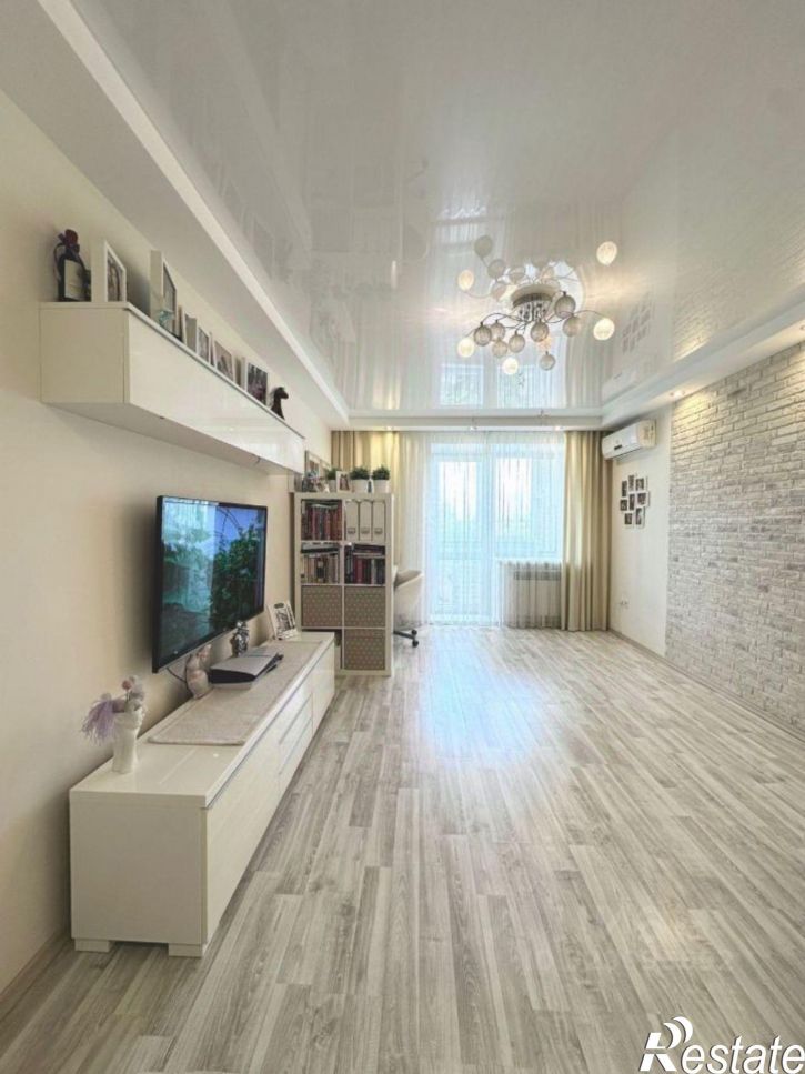 2-комн квартира проспект Кирова, 302,  д. 302