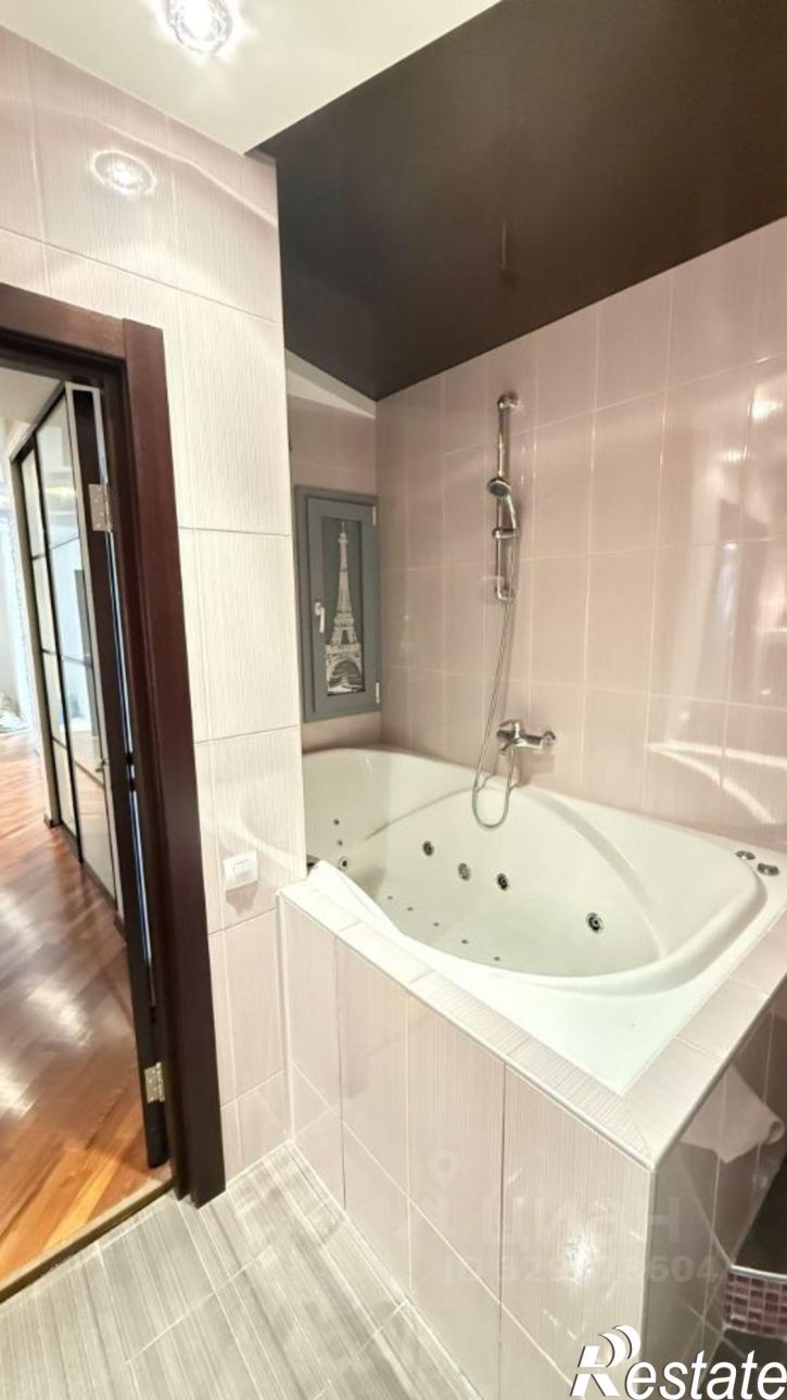 5-комн квартира Московское шоссе, 57,  д. 57