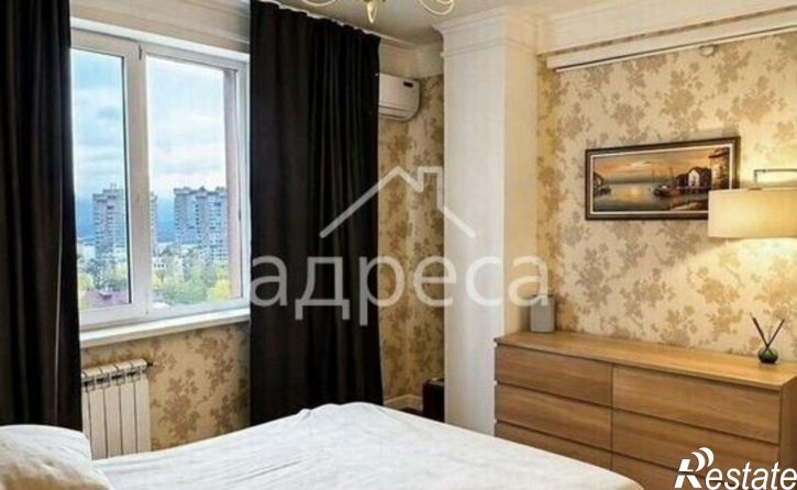 3-комн квартира ул Революционная, 3,  д. 3