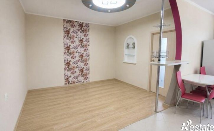 2-комн квартира Революционная улица, 4,  д. 4
