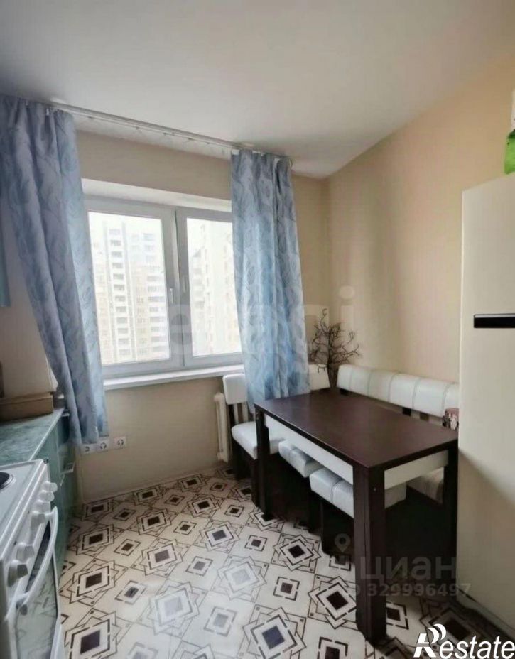 2-комн квартира улица Александра Матросова, 53,  д. 53