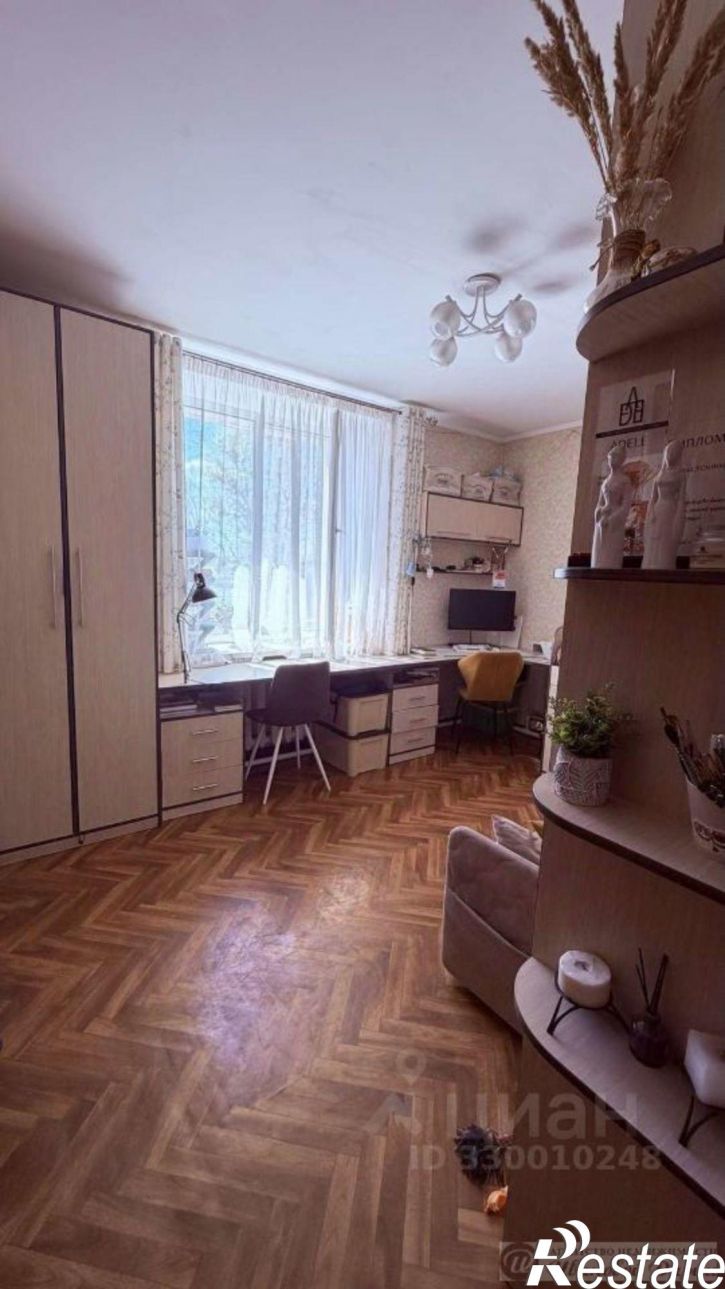 2-комн квартира Оросительная улица, 15,  д. 15