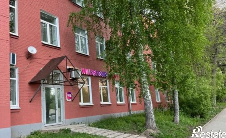 3-комн квартира улица Николая Панова, 4,  д. 4
