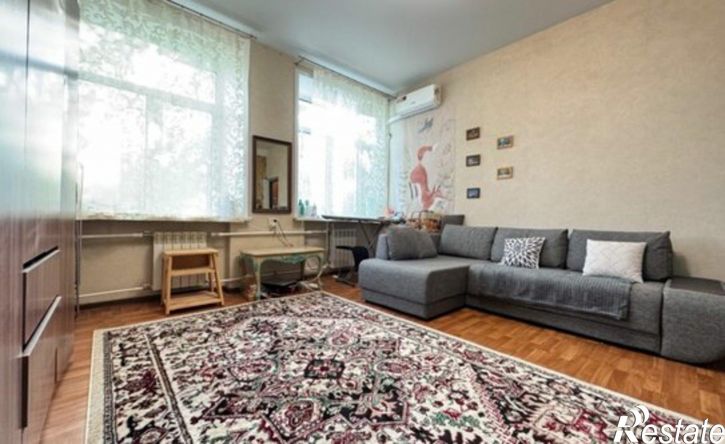 3-комн квартира улица Николая Панова, 4,  д. 4