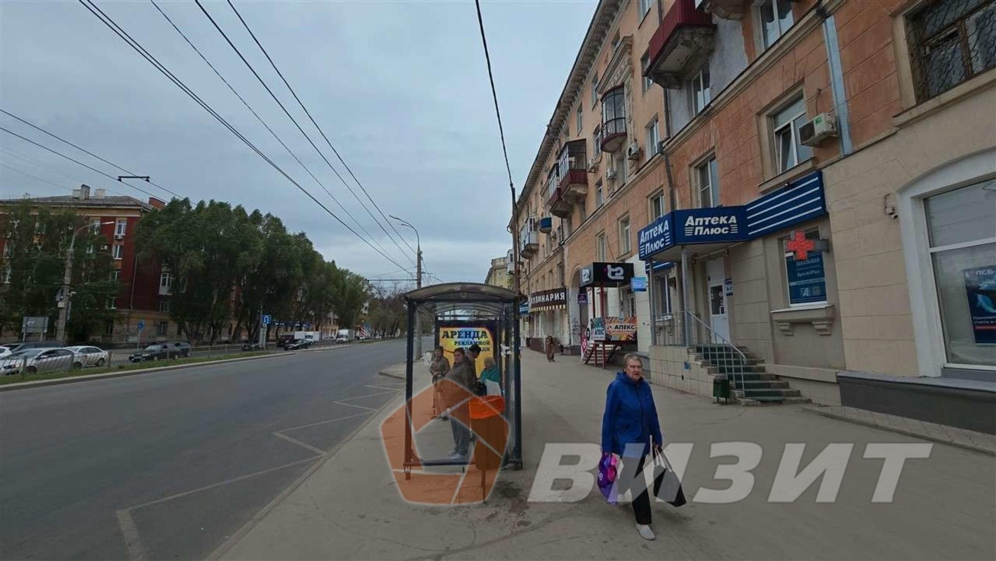Сдать торговое помещение за 130 000 рублей на Победы улица, 92