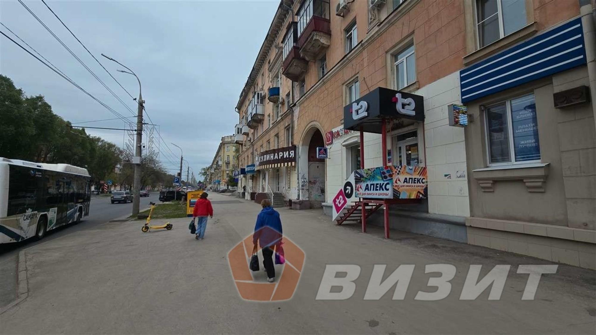 Сдать торговое помещение за 130 000 рублей на Победы улица, 92