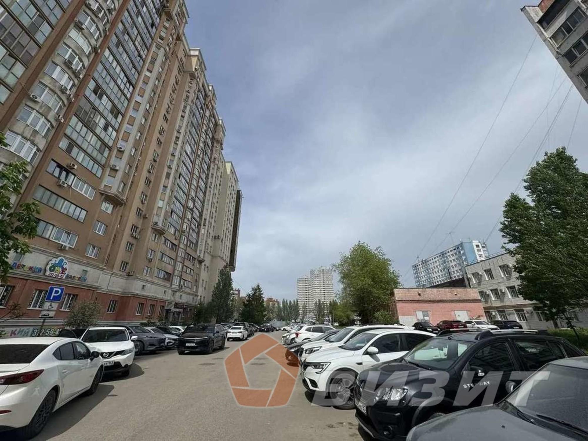 Сдать торговое помещение за 60 000 рублей на Стара-Загора улица, 48