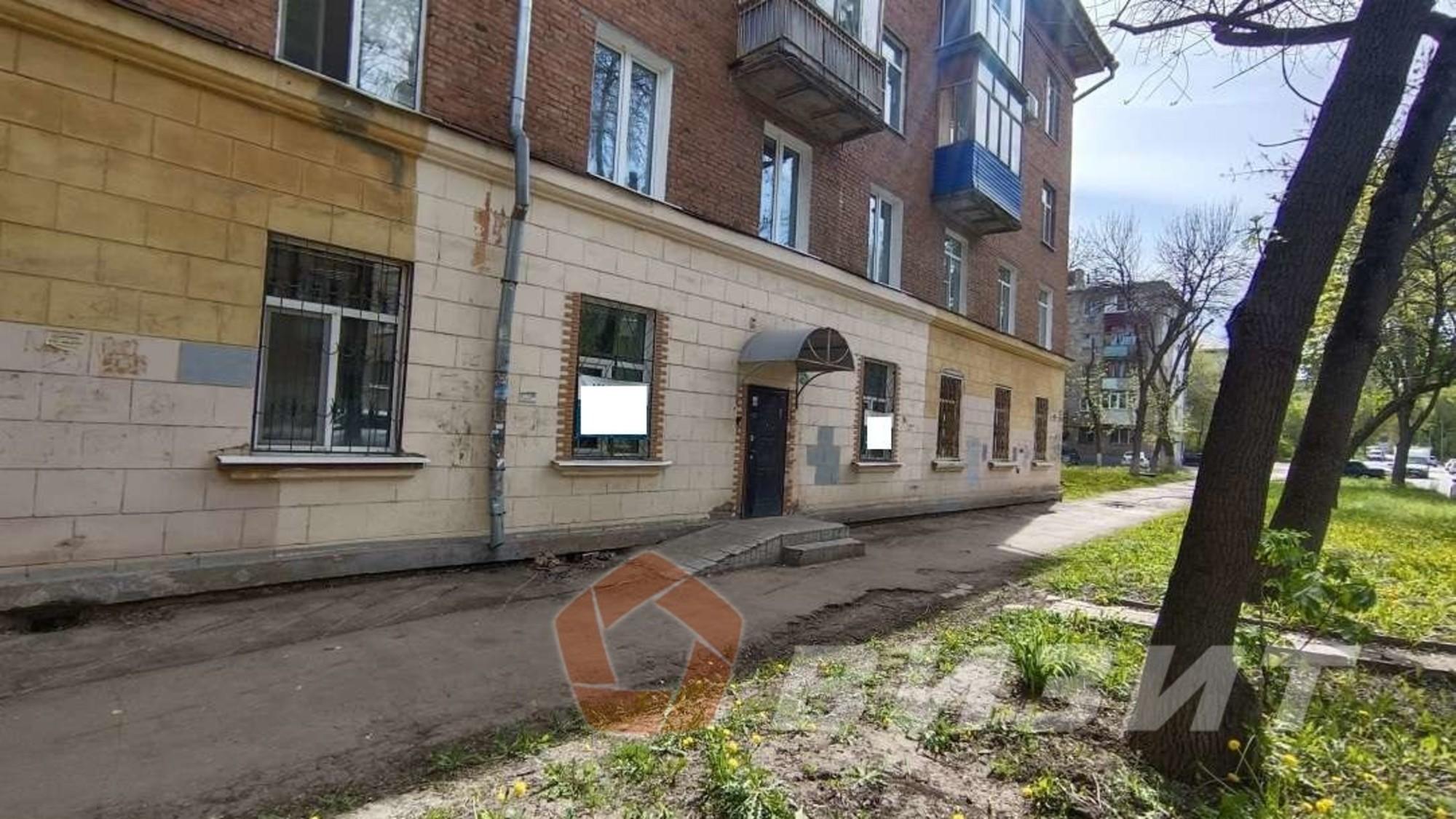 Купить торговое помещение за 5 500 000 рублей на Свободы улица, 75