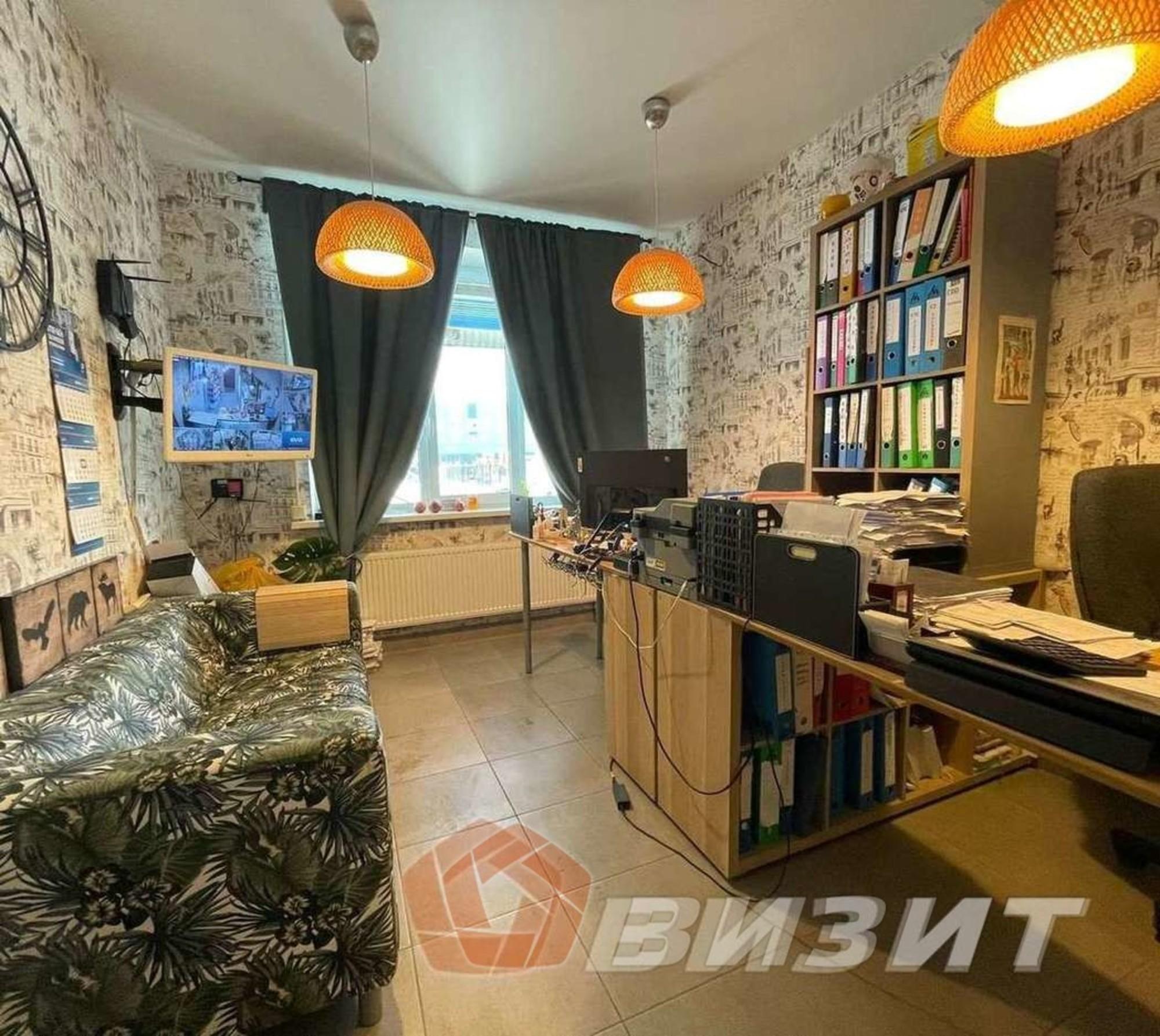 Купить торговое помещение за 12 300 000 рублей на Кирова проспект, 322к1