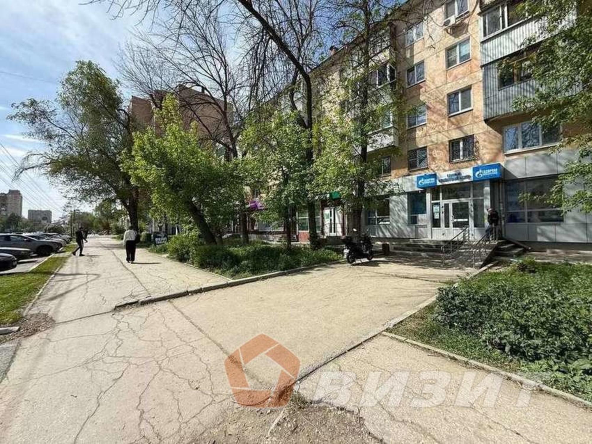 Сдать торговое помещение за 247 500 рублей на Гагарина улица, 26