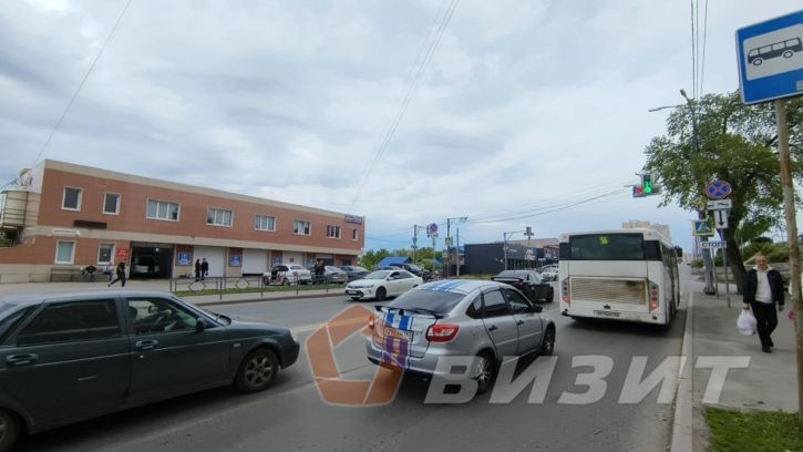 Торговое помещение Карбышева улица, 61а