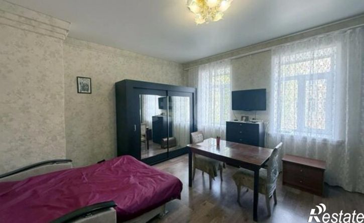 3-комн квартира ул Молодогвардейская, 42,  д. 42