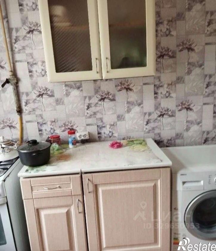 Комната ул Земеца, 28,  д. 28