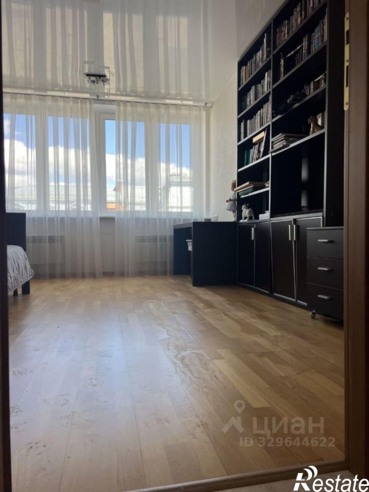 4-комн квартира улица Алексея Толстого, 26,  д. 26