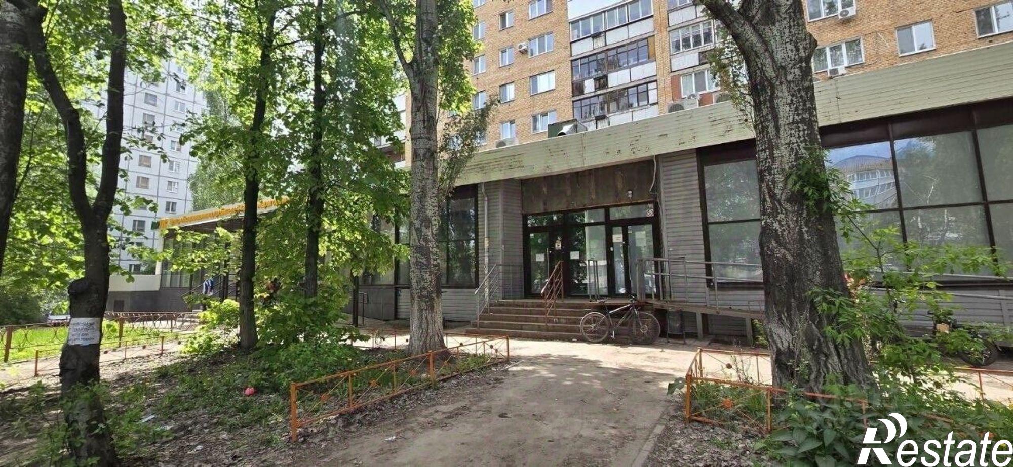 Сдать торговое помещение за 139 480 рублей на проспект Кирова