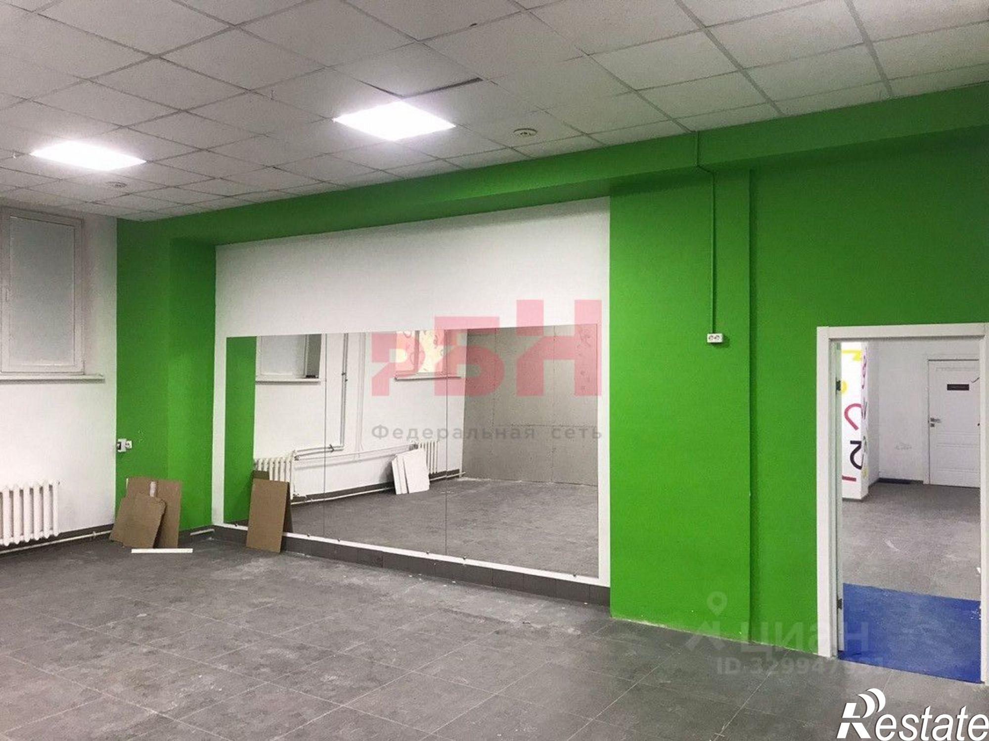 Сдать торговое помещение за 250 000 рублей на пр-ка 5-я, 99а