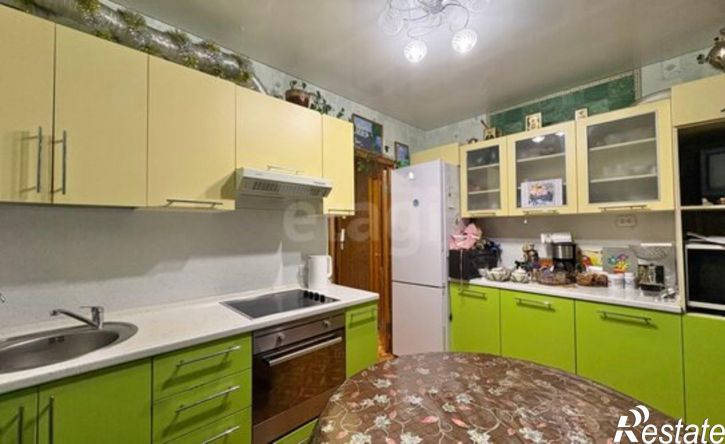 3-комн квартира улица Губанова, 8,  д. 8