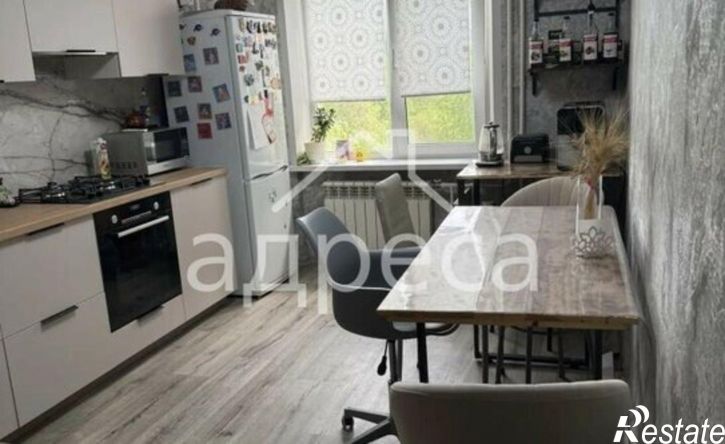 3-комн квартира пер Карякина, 1,  д. 1