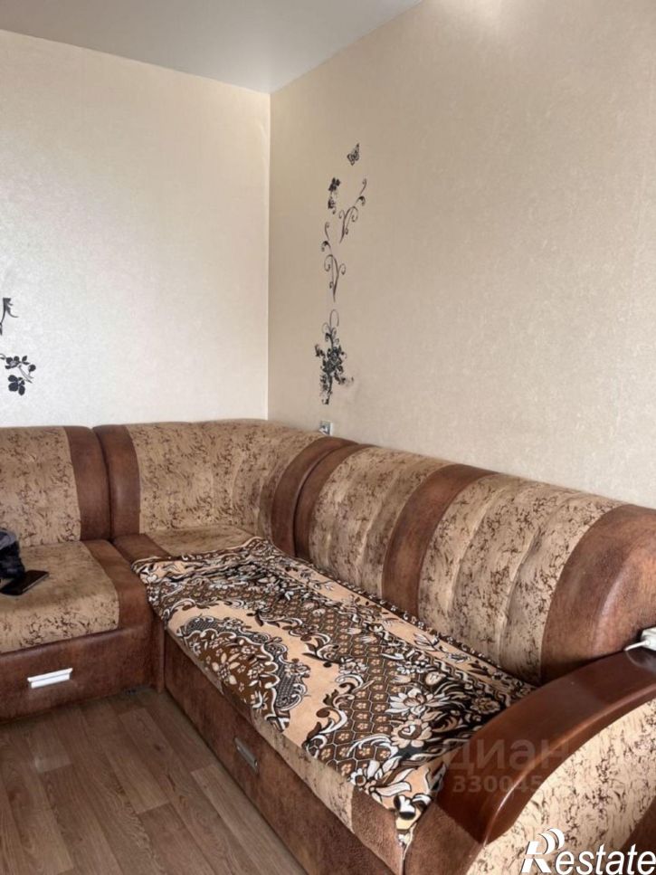 3-комн квартира ул Авроры, 61,  д. 61