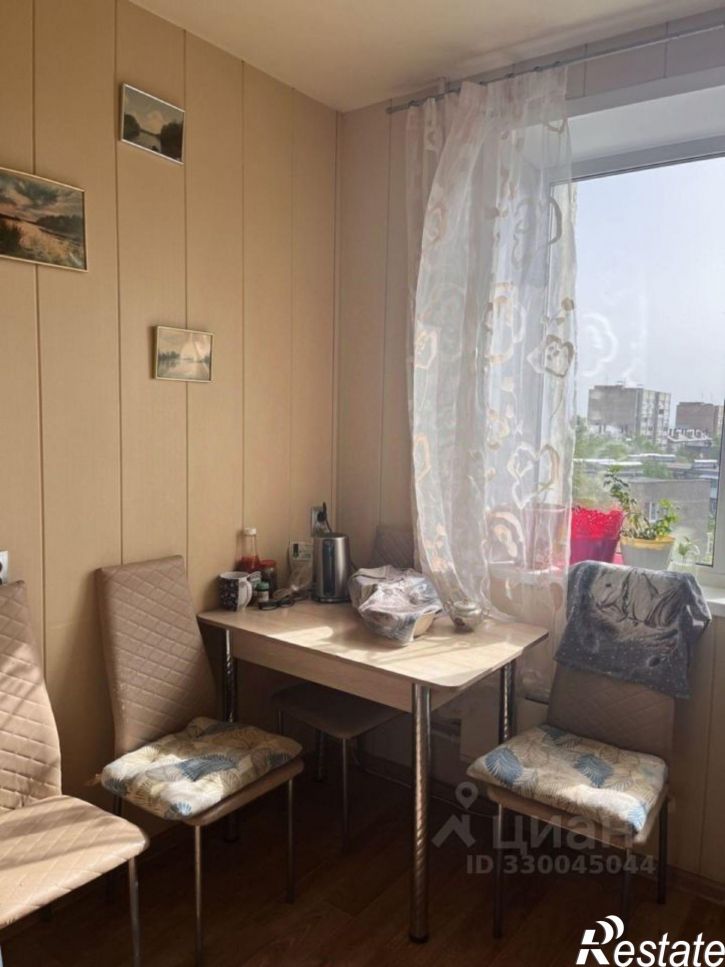 3-комн квартира ул Авроры, 61,  д. 61
