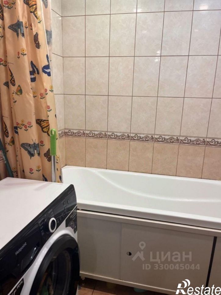 3-комн квартира ул Авроры, 61,  д. 61