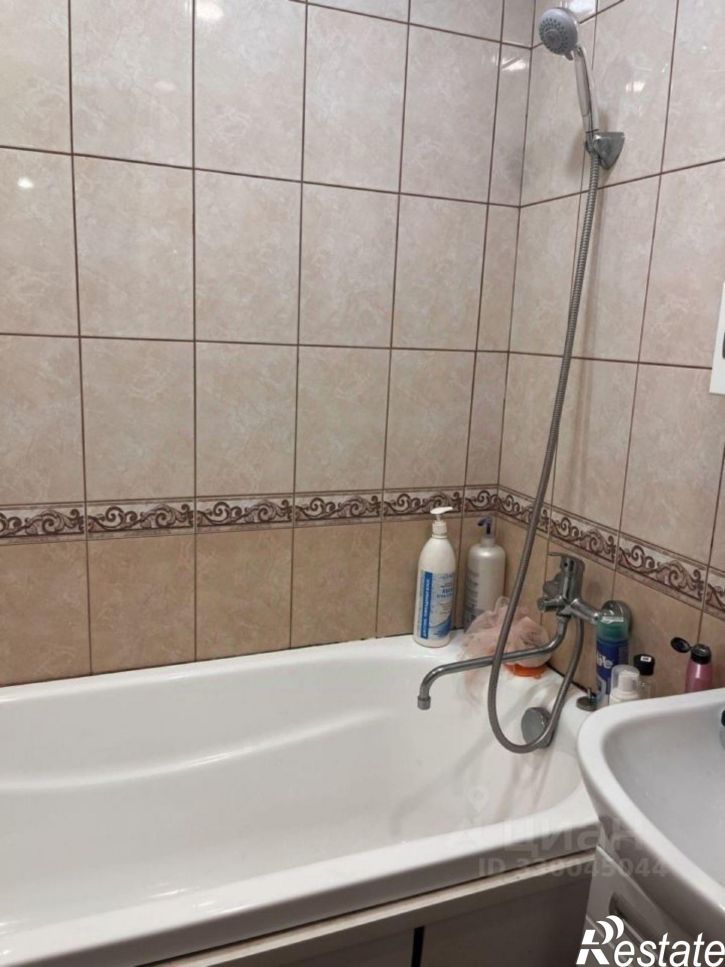 3-комн квартира ул Авроры, 61,  д. 61