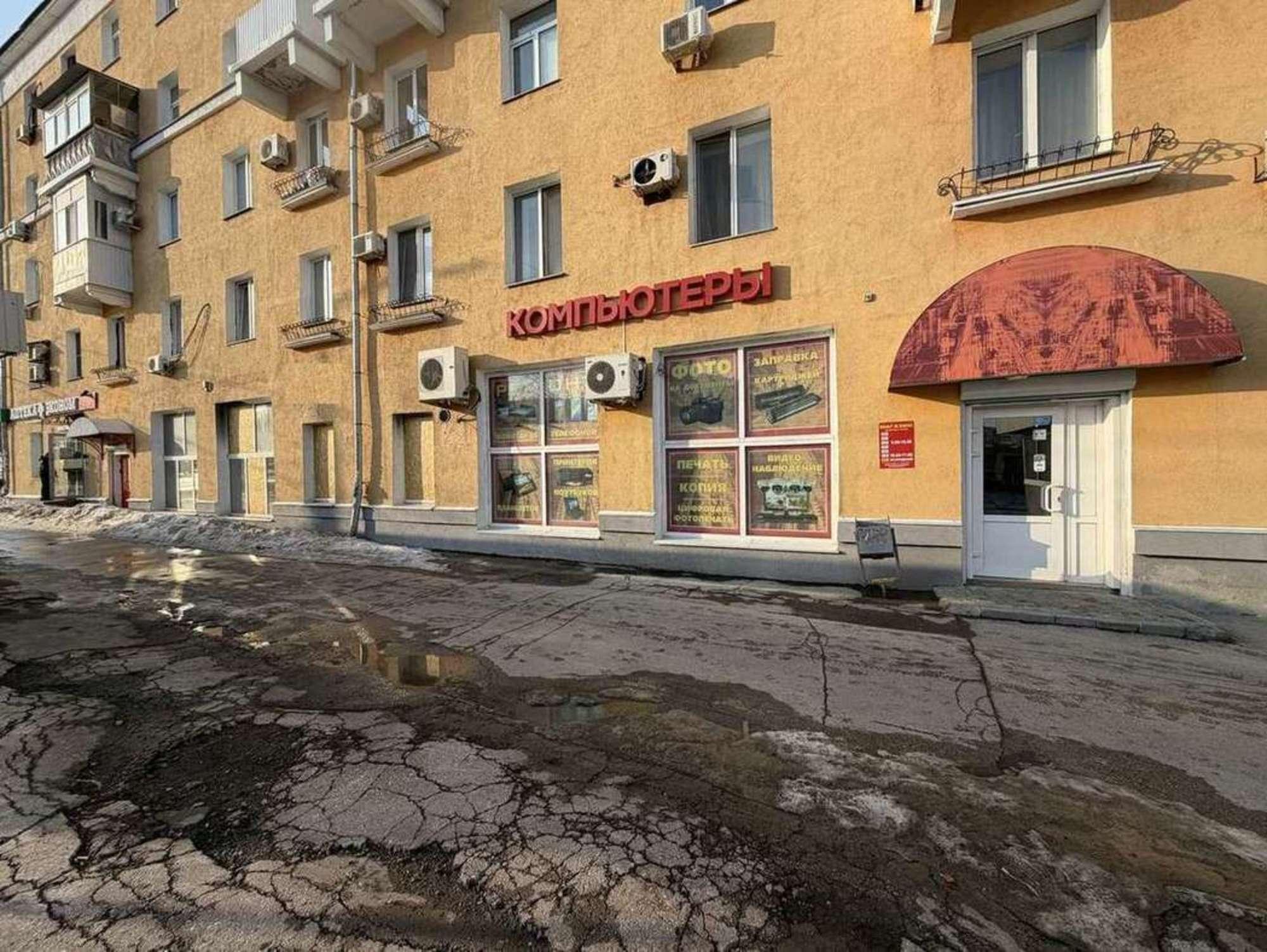 Сдать торговое помещение за 160 000 рублей на Гагарина улица, 120