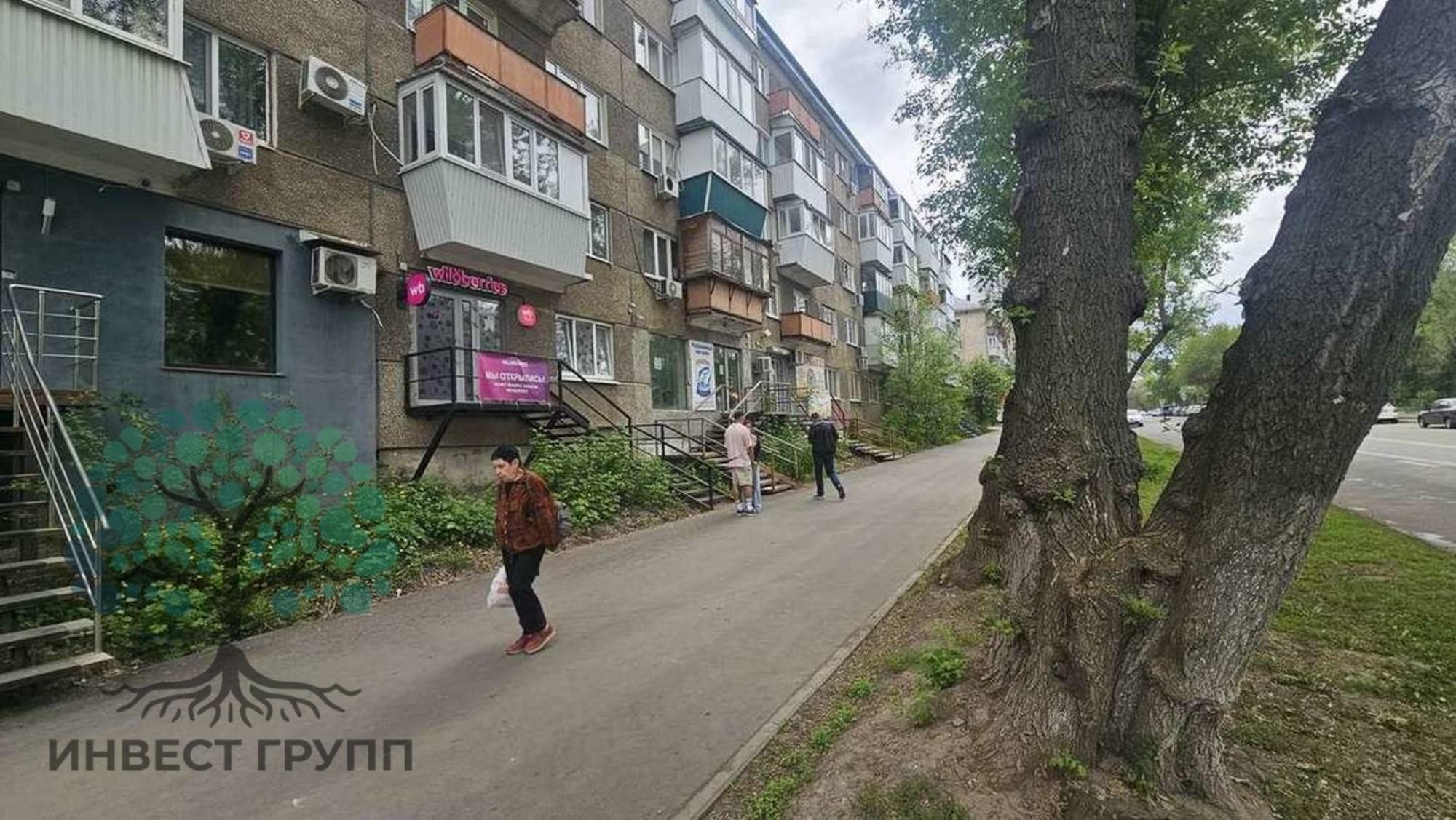 Купить торговое помещение за 10 900 000 рублей на Мичурина улица, 139