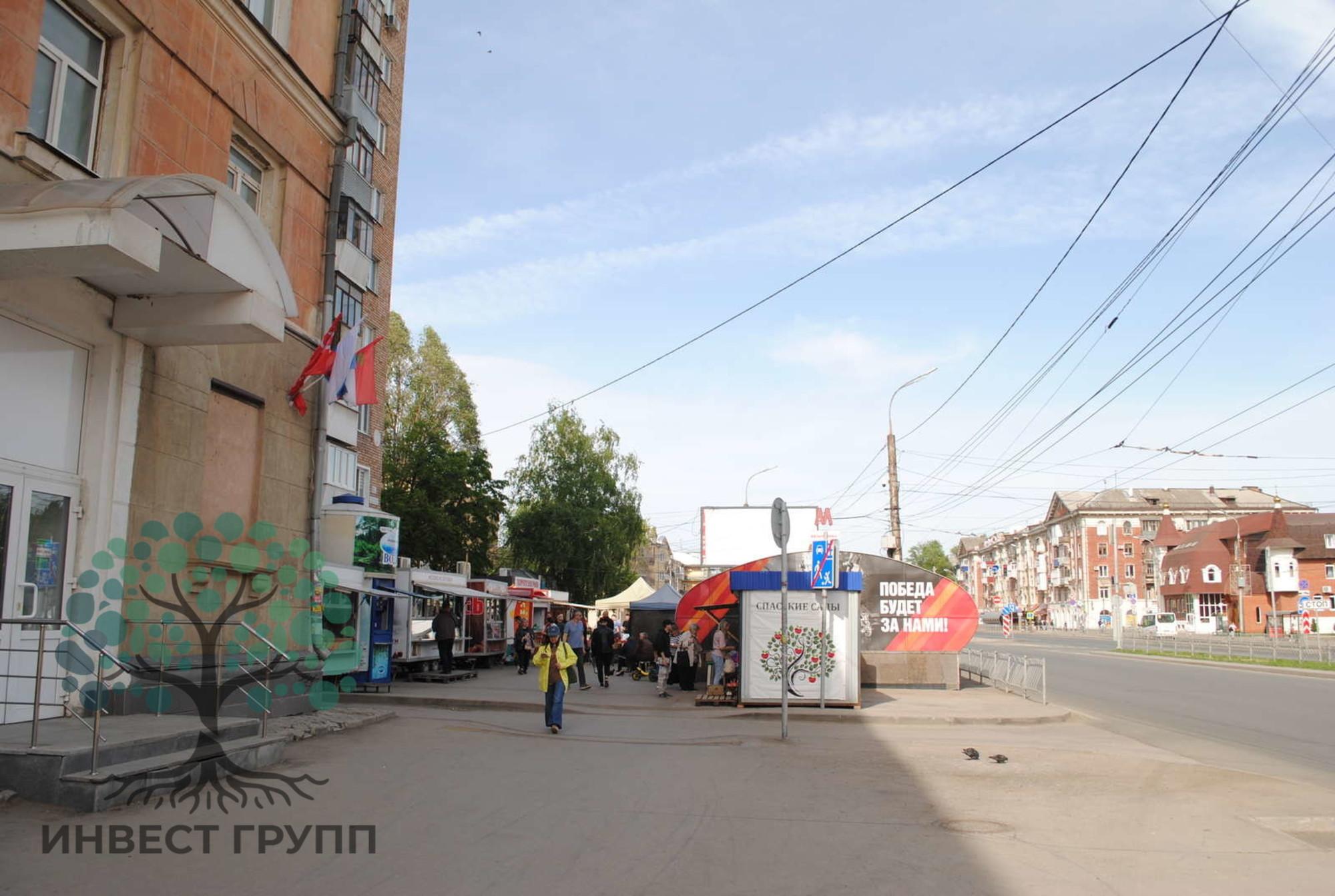 Сдать торговое помещение за 130 000 рублей на Победы улица, 92